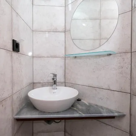 Oksa 3* 쿠사다시